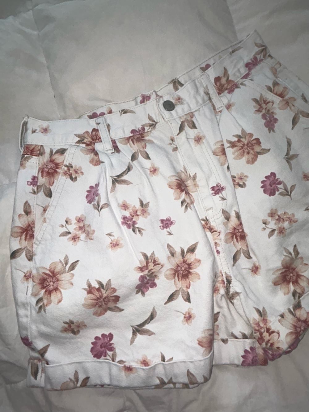 American Eagle Outfitters White Floral High-Rise Jean Shorts